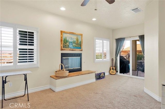 17790 Cresta Blanca, Victorville, CA 92395