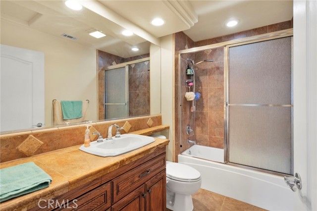 17790 Cresta Blanca, Victorville, CA 92395