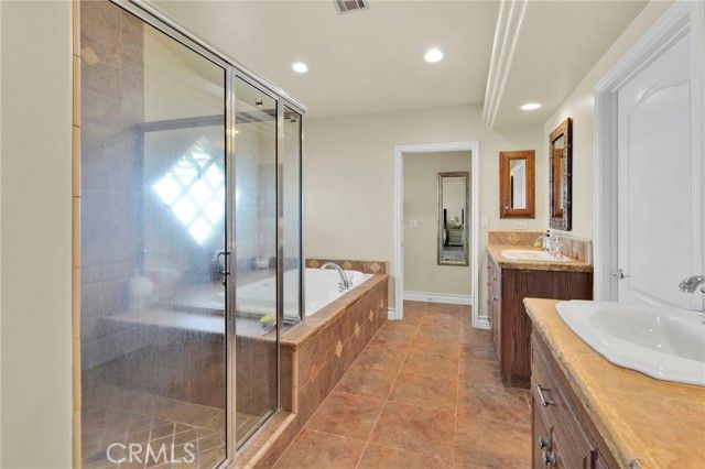 17790 Cresta Blanca, Victorville, CA 92395