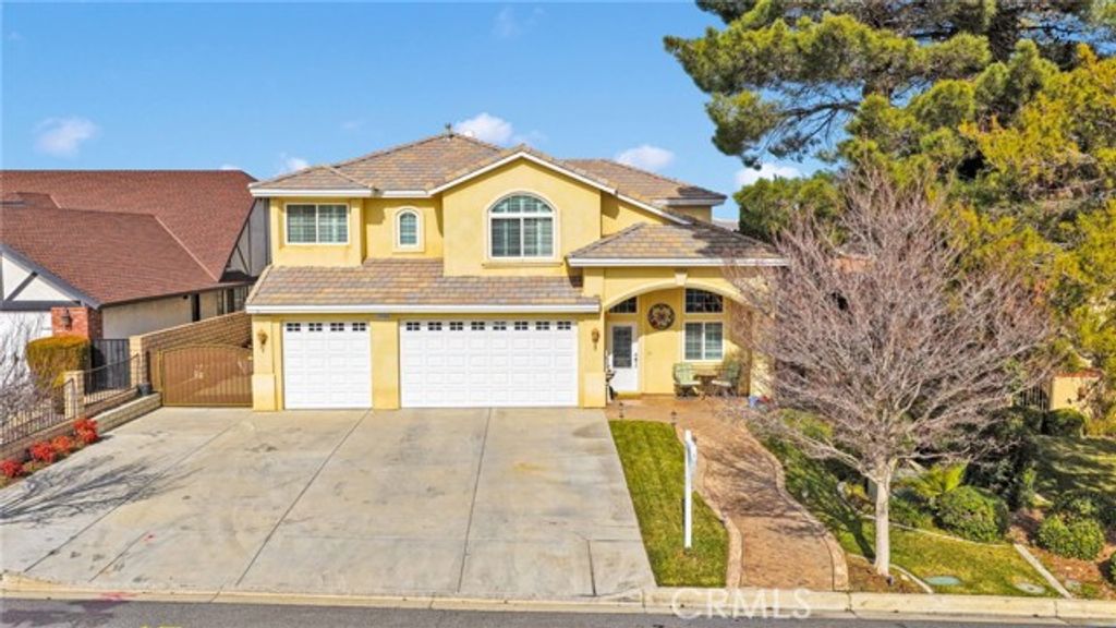 17790 Cresta Blanca, Victorville, CA 92395