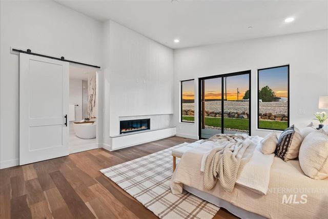 8085 Quail Hollow Dr, Middleton, ID 83644