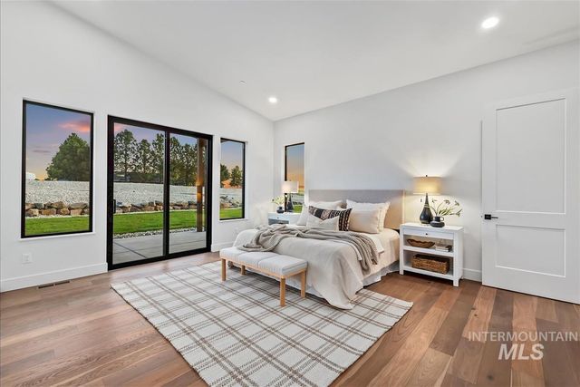 8085 Quail Hollow Dr, Middleton, ID 83644