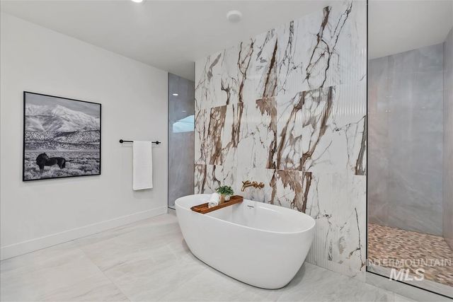 8085 Quail Hollow Dr, Middleton, ID 83644