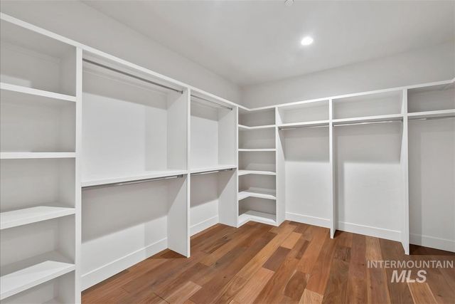 8085 Quail Hollow Dr, Middleton, ID 83644