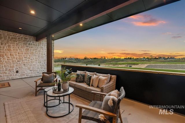 8085 Quail Hollow Dr, Middleton, ID 83644