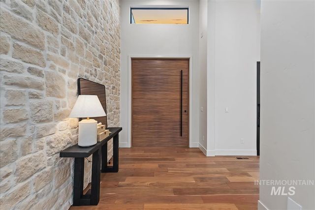 8085 Quail Hollow Dr, Middleton, ID 83644