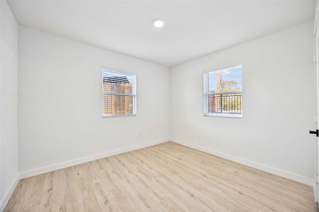 6811 Del Rio Street 26, Houston, TX 77021