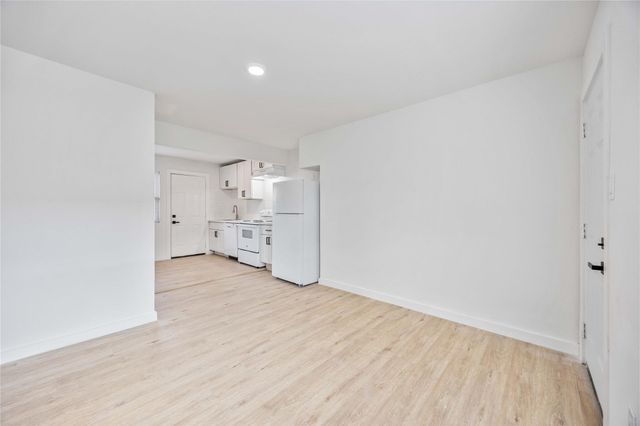 6811 Del Rio Street 26, Houston, TX 77021