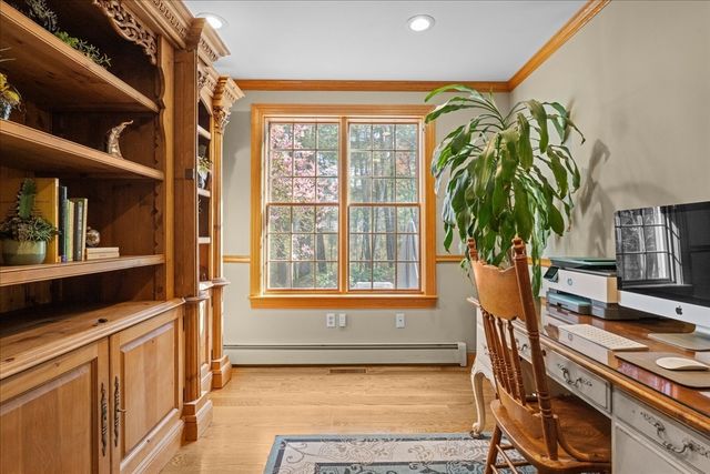 22 Hayden Cir, Sudbury, MA 01776