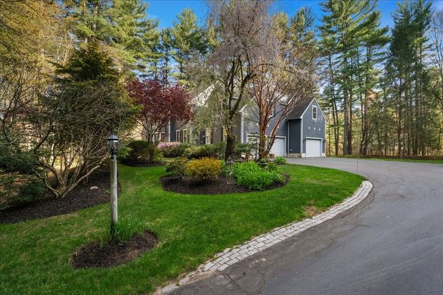 22 Hayden Cir, Sudbury, MA 01776