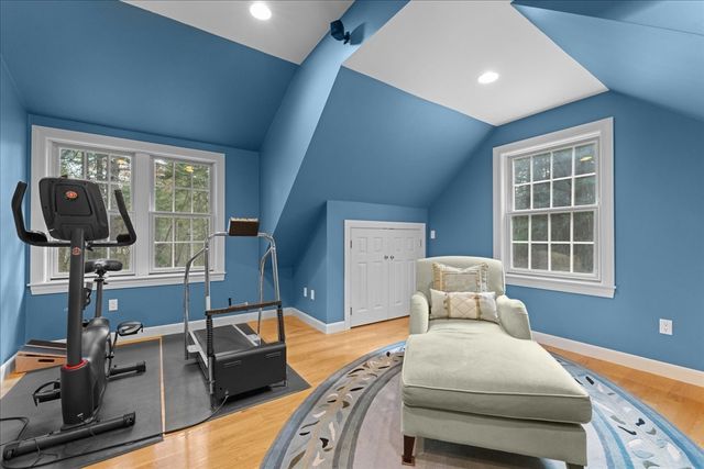 22 Hayden Cir, Sudbury, MA 01776