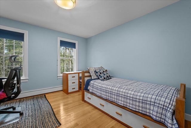 22 Hayden Cir, Sudbury, MA 01776