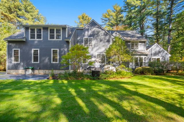 22 Hayden Cir, Sudbury, MA 01776