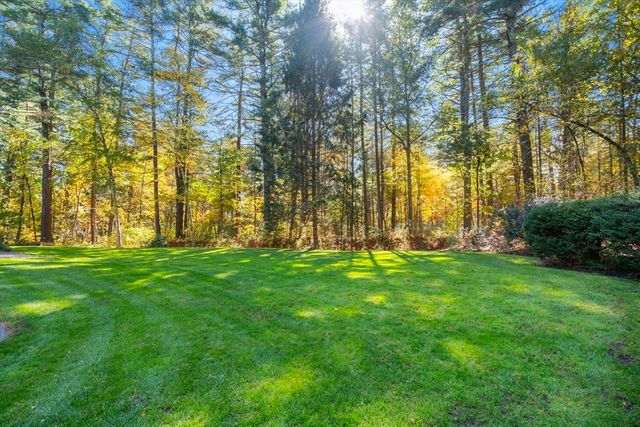 22 Hayden Cir, Sudbury, MA 01776