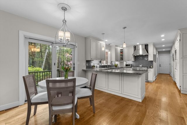 22 Hayden Cir, Sudbury, MA 01776