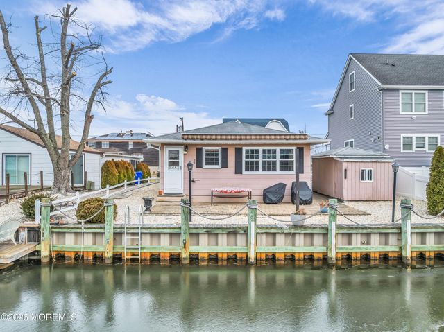 126 Royal Drive, Brick, NJ 08723