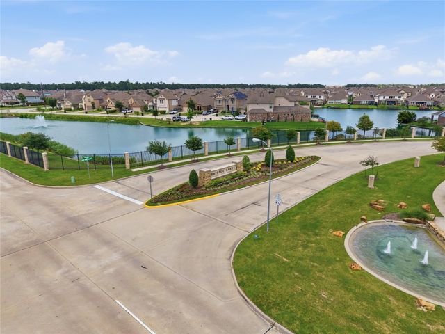 3747 Lake Bend Shore Drive, Spring, TX 77386