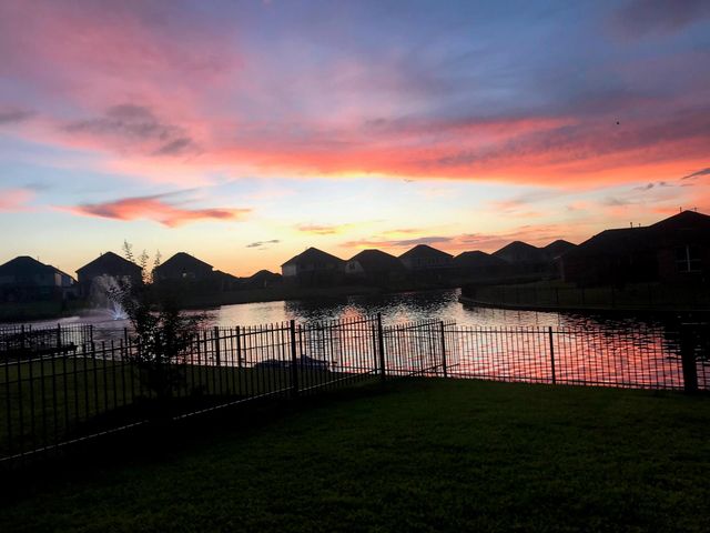 3747 Lake Bend Shore Drive, Spring, TX 77386