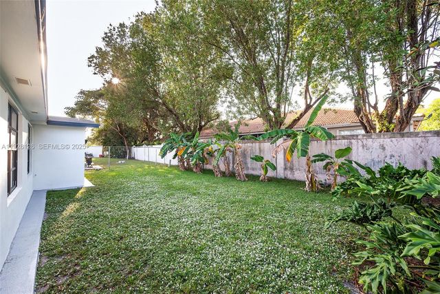 2311 NW 73rd Ave, Sunrise, FL 33313