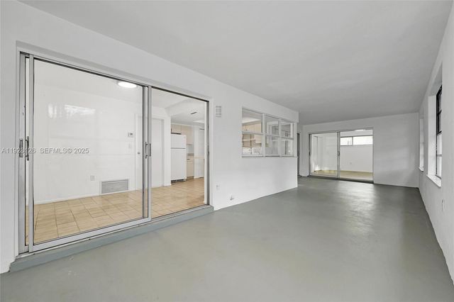 2311 NW 73rd Ave, Sunrise, FL 33313