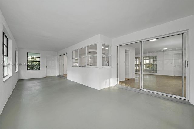 2311 NW 73rd Ave, Sunrise, FL 33313