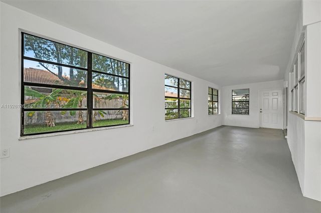 2311 NW 73rd Ave, Sunrise, FL 33313