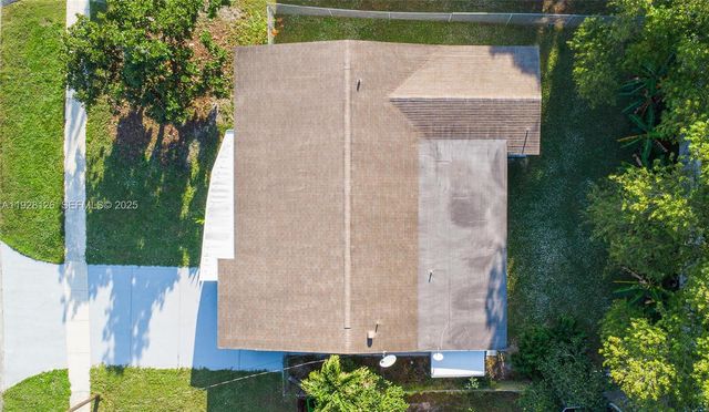 2311 NW 73rd Ave, Sunrise, FL 33313