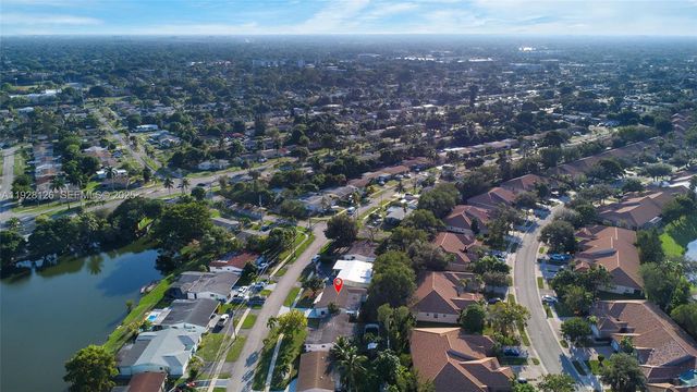 2311 NW 73rd Ave, Sunrise, FL 33313