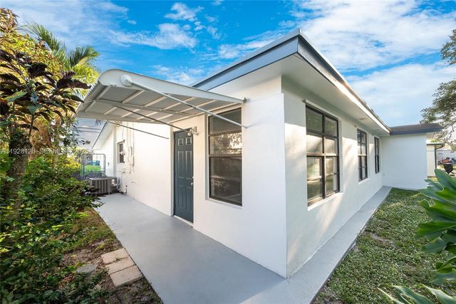 2311 NW 73rd Ave, Sunrise, FL 33313