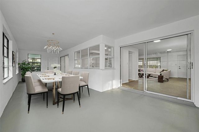 2311 NW 73rd Ave, Sunrise, FL 33313