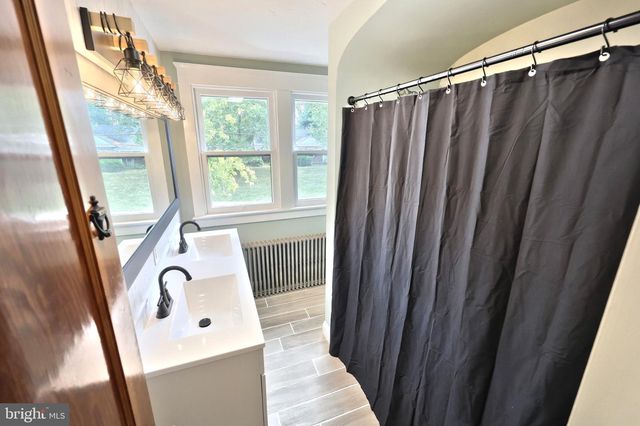 400 HANOVER RD, York, PA 17408