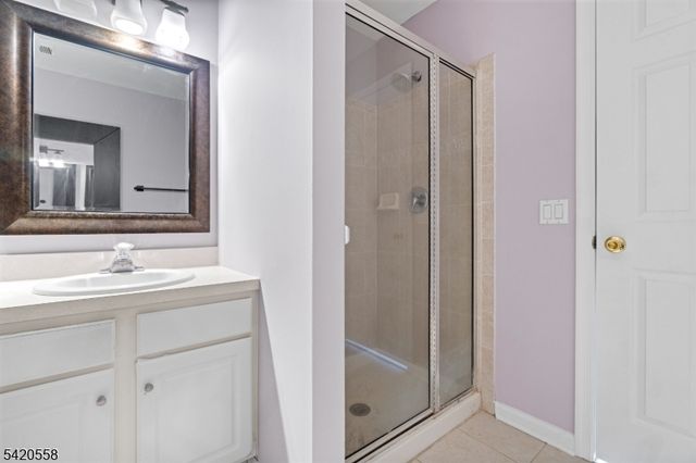 111 Riverwalk Way, Clifton City, NJ 07014