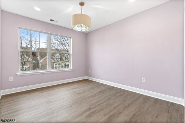 111 Riverwalk Way, Clifton City, NJ 07014