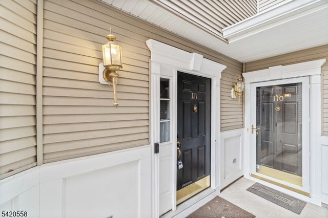 111 Riverwalk Way, Clifton City, NJ 07014