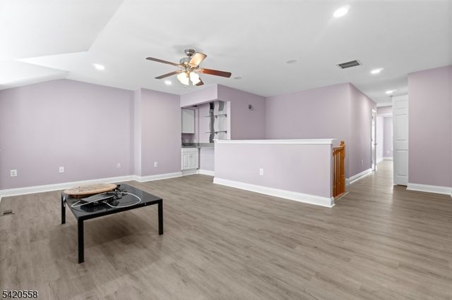 111 Riverwalk Way, Clifton City, NJ 07014