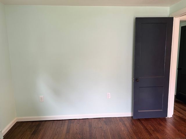 16 Crestwood Road, Coventry, CT 06238