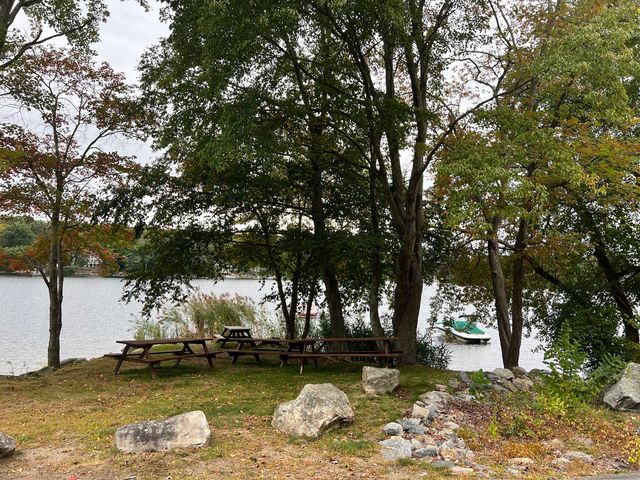 16 Crestwood Road, Coventry, CT 06238