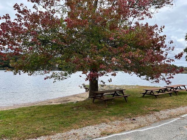 16 Crestwood Road, Coventry, CT 06238