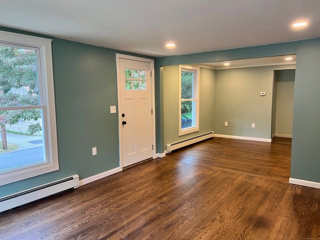 16 Crestwood Road, Coventry, CT 06238