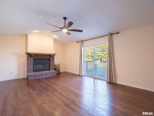 6410 N TAMMARACK Lane, Peoria, IL 61615