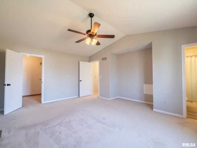 6410 N TAMMARACK Lane, Peoria, IL 61615