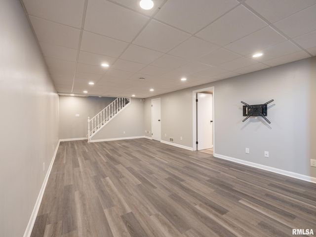 6410 N TAMMARACK Lane, Peoria, IL 61615