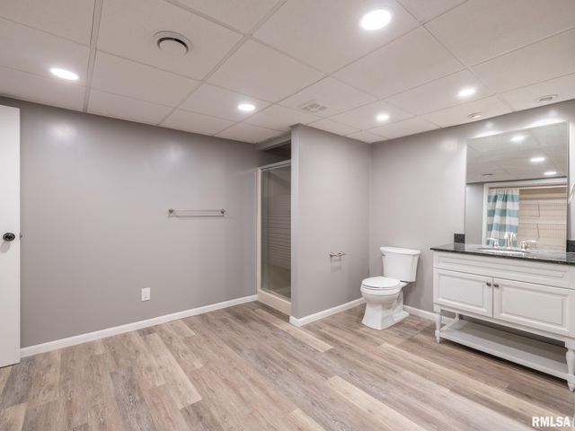 6410 N TAMMARACK Lane, Peoria, IL 61615