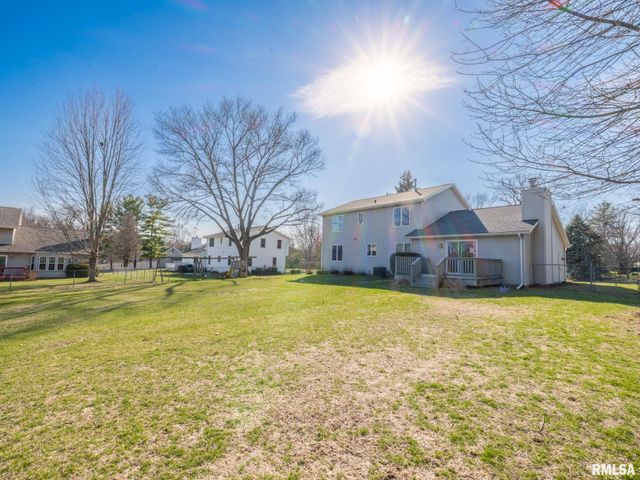 6410 N TAMMARACK Lane, Peoria, IL 61615