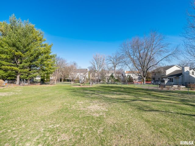 6410 N TAMMARACK Lane, Peoria, IL 61615