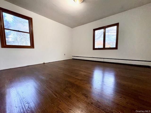 1 Abbie Lane, Hyde Park, NY 12538