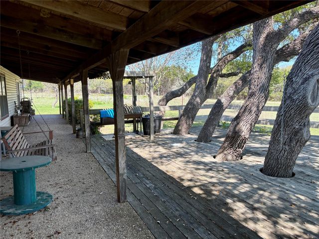 407 Brizendine RD, Liberty Hill, TX 78642