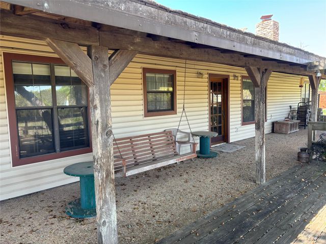 407 Brizendine RD, Liberty Hill, TX 78642