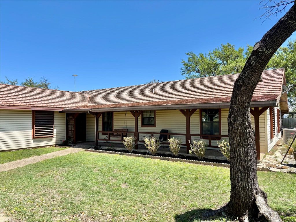 407 Brizendine RD, Liberty Hill, TX 78642