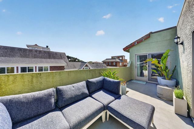 2355 Beach Boulevard 204, Pacifica, CA 94044